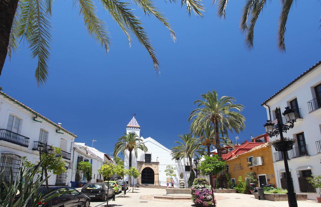 Puerta De Aduares Aparthotel Marbella Exterior photo